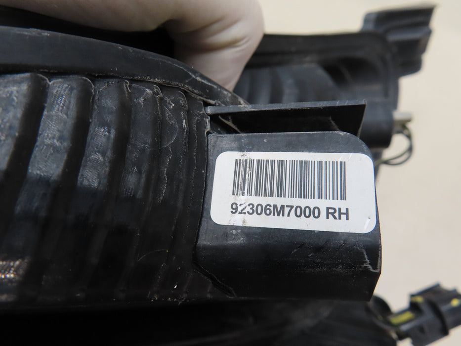 2019-2021 KIA FORTE FRONT RIGHT FOG LIGHT OEM 92306-M70