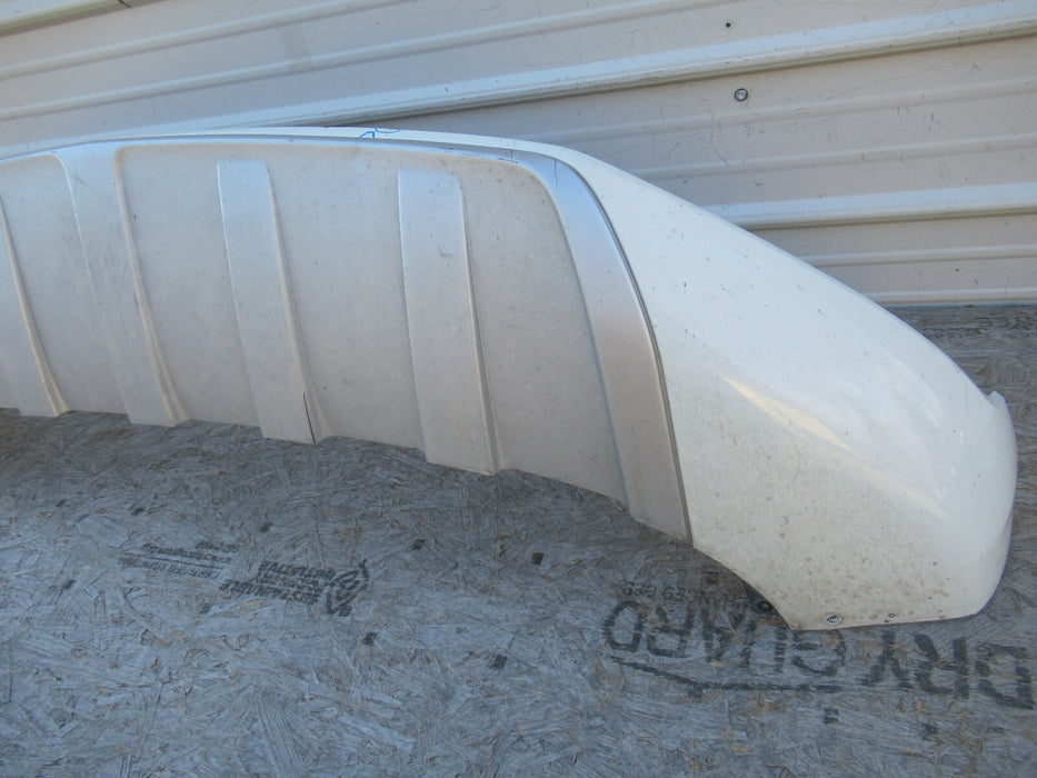 2016 2017 2018 2019 BENTLEY BENTAYGA BY636 FRONT LOWER BUMPER COVER OEM