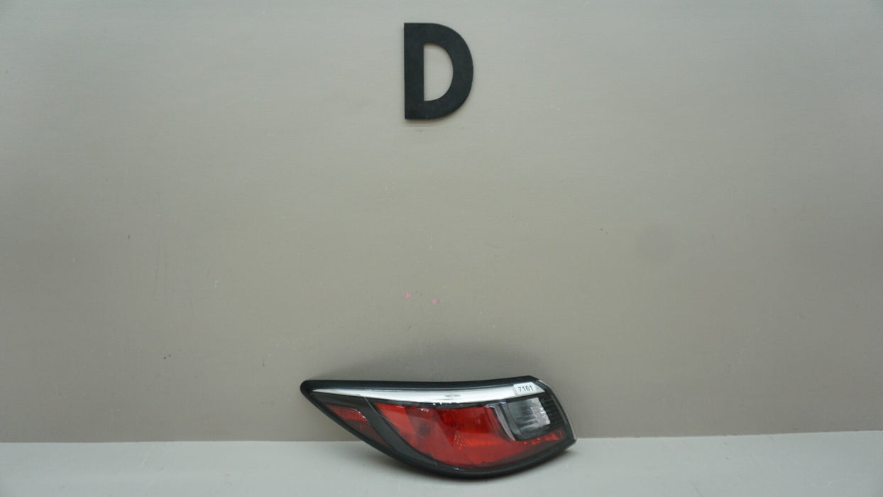 2016-2019 TOYOTA YARIS REAR LEFT DRIVER SIDE TAIL LIGHT OEM 16 17 18 19
