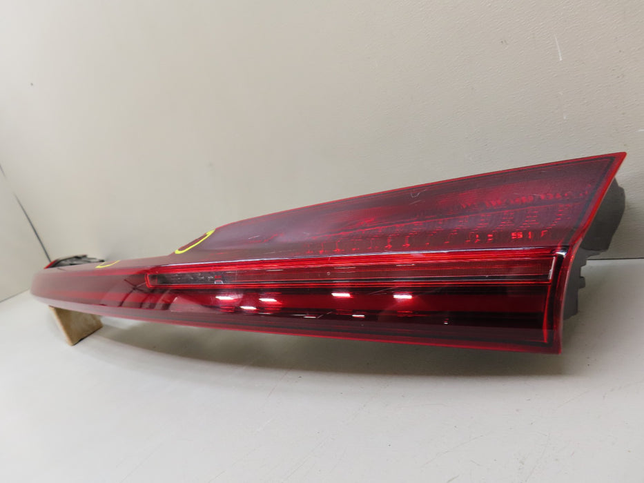 2019-2021 AUDI E-TRON REAR CENTER TRUNK TAIL LIGHT OEM