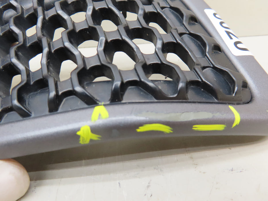 2019-2022 JEEP CHEROKEE FRONT RADIATOR GRILL GRILLE INSERT # 7 OEM