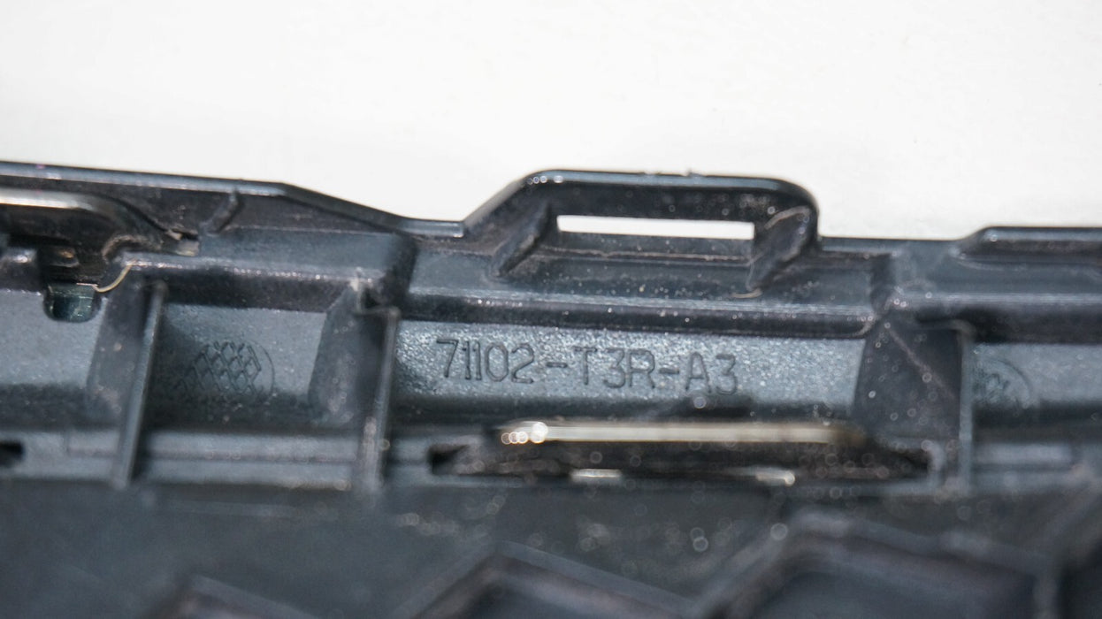 2019-2022 ACURA ILX FRONT RIGHT SIDE FOG LIGHT TRIM COVER OEM 71107-T3R-A3