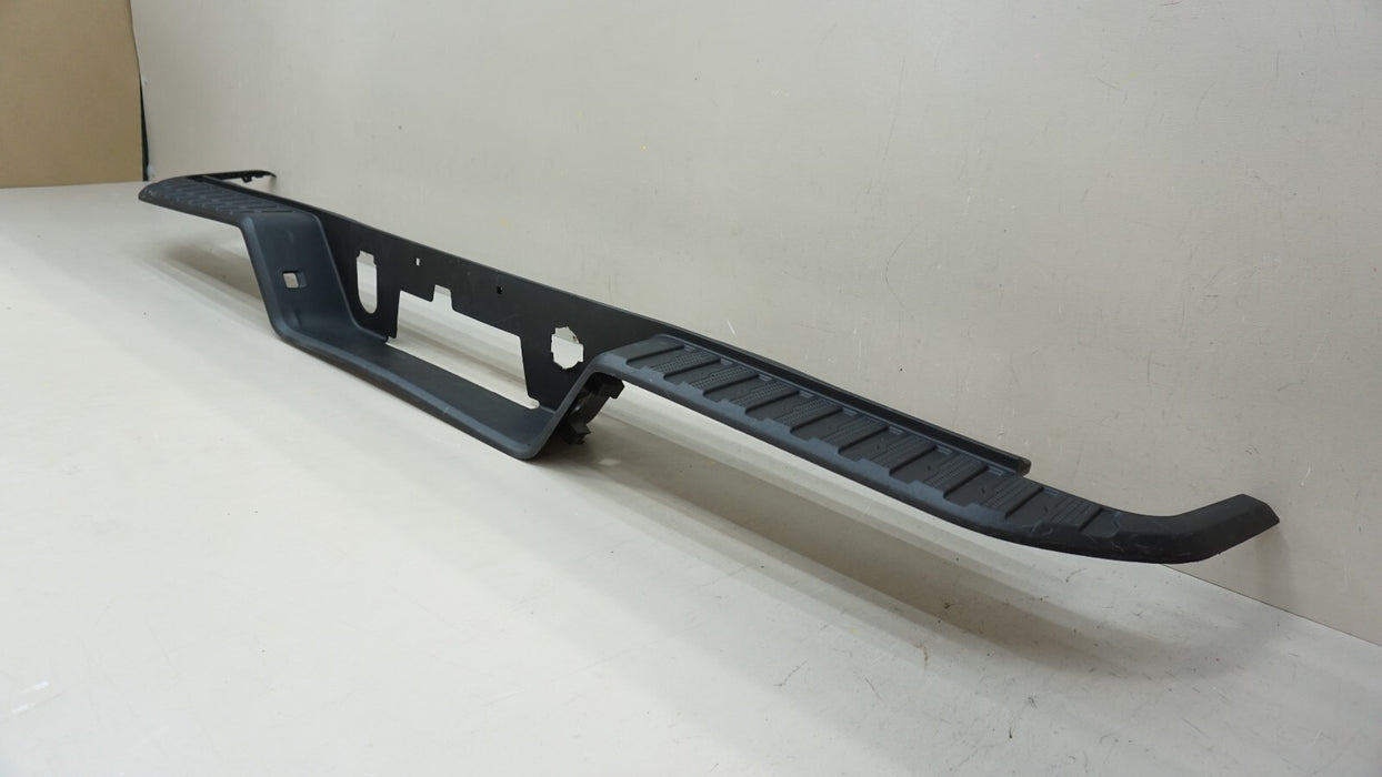 2019-2022 GMC SIERRA REAR BUMPER FACIA STEP PAD COVER OEM 84564764