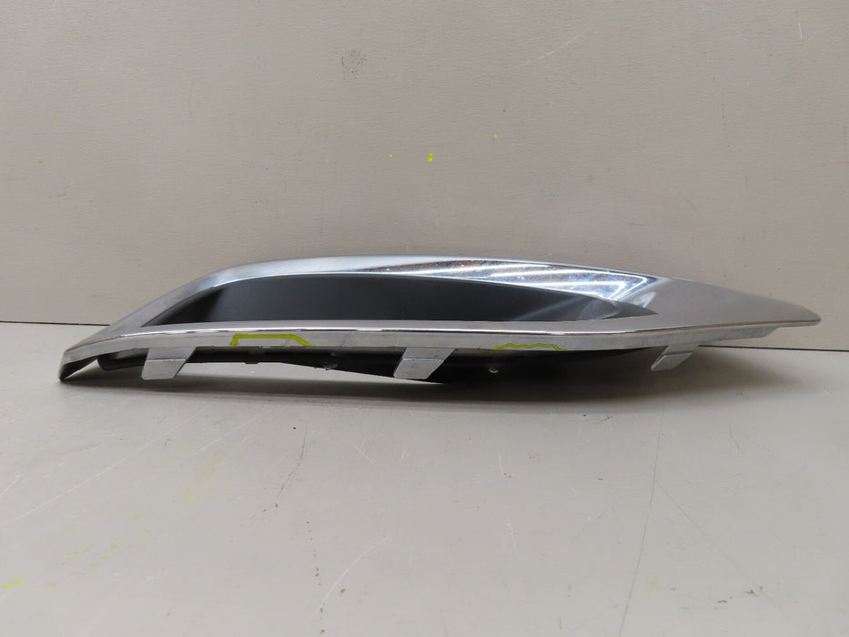 2015-2020 GMC/CADILLAC YUKON-ESCALADE FRONT LEFT DRIVER FOG LIGHT BEZEL OEM