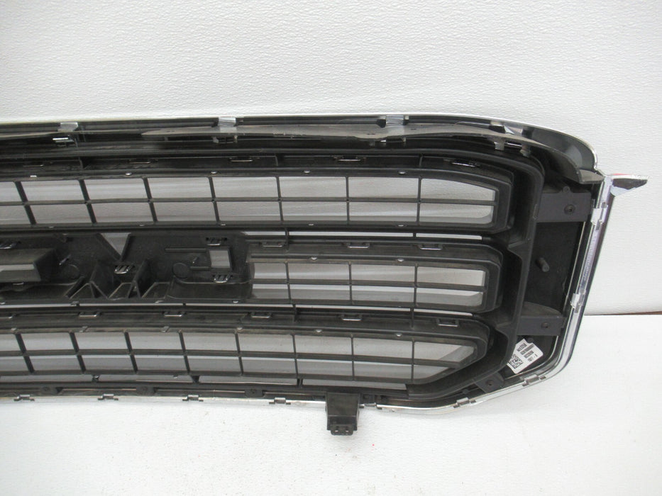 2015-2020 GMC YUKON XL FRONT BUMPER UPPER GRILLE GRILL CHROME PANEL 84722258 OEM