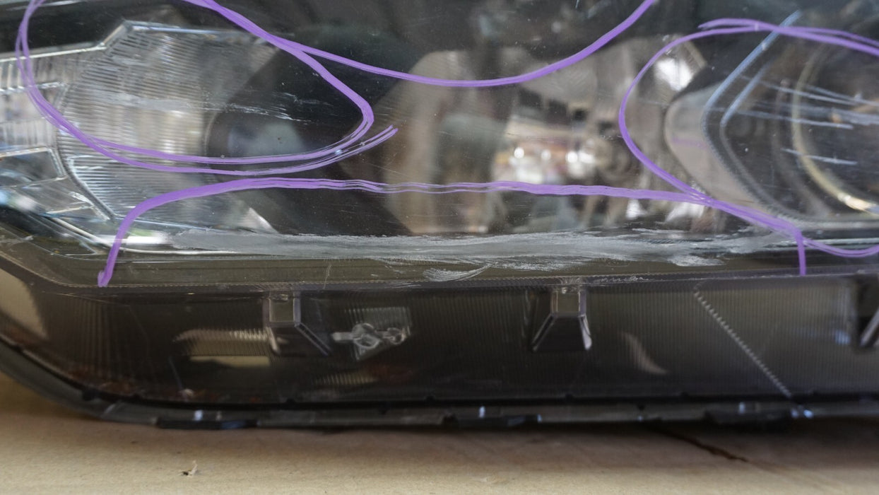 2019-2021 HYUNDAI TUCSON FRONT LEFT DRIVER SIDE HEADLIGHT HEAD HALOGEN LAMP OEM