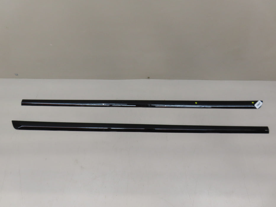 2019-2023 TOYOTA RAV4 FRONT RH PASSENGER LH DRIVER LOWER DOOR MOLDING OEM