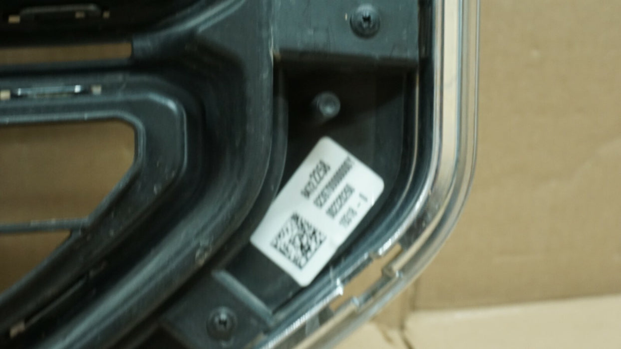 2015-2020 GMC YUKON XL FRONT BUMPER UPPER GRILLE GRILL CHROME COVER 84722258 OEM