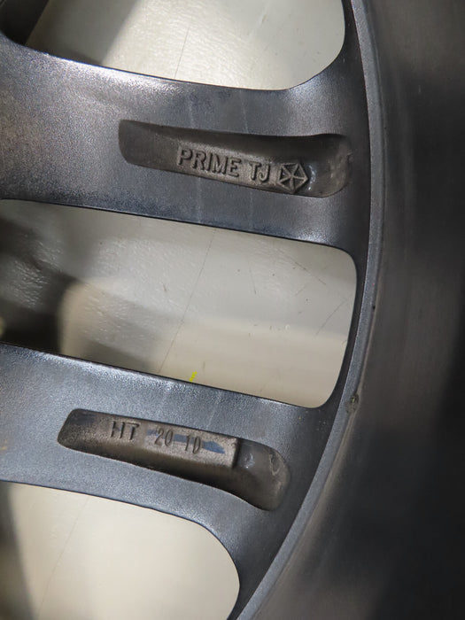 2016 2017 2018 2019 2020 2021 JEEP GRAND CHEROKEE 18X8.0 J 56.4MM RIM W/TIRE OEM