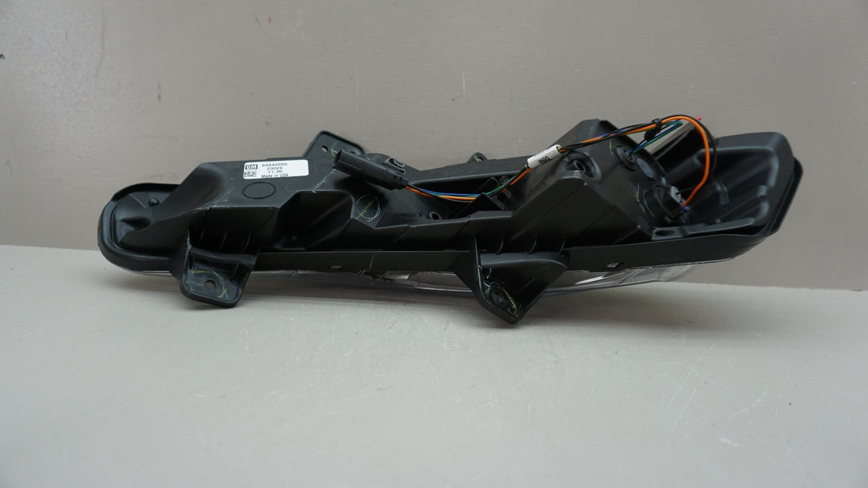 2019-2021 CHEVROLET MALIBU RIGHT PASSENGER TURN SIGNAL FOG LIGHT OEM 84843550