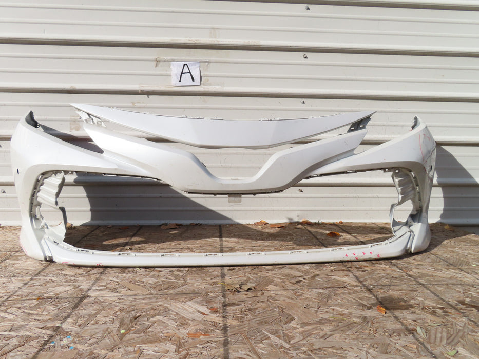 18 19 20 2018 2019 2020 Toyota Camry Hybrid FRONT BUMPER COVER OEM