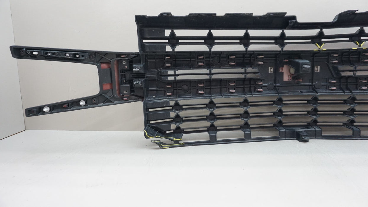 2019-2021 CHEVROLET SILVERADO 1500 FRONT RADIATOR GRILLE 84128450 OEM