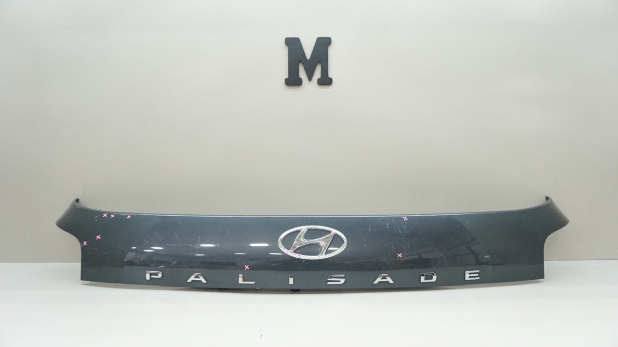 2020-2022 HYUNDAI PALISADE REAR LIFTGATE MOLDING TRIM PANEL OEM 87311-S8000