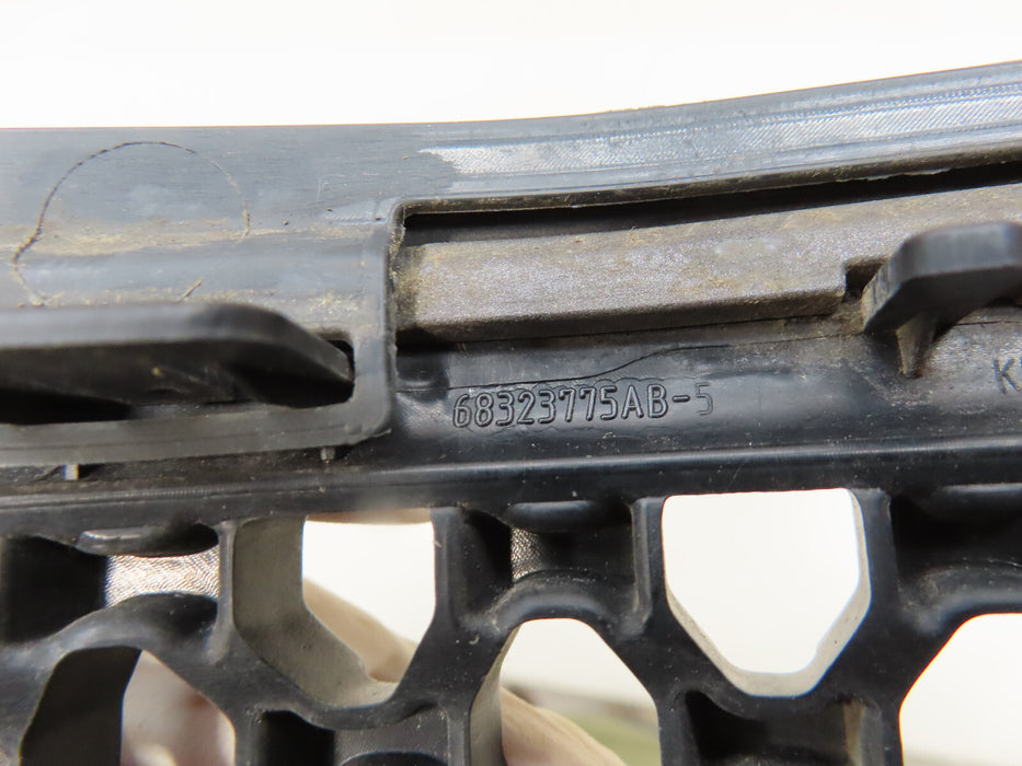 2019-2022 JEEP CHEROKEE FRONT RADIATOR GRILL GRILLE INSERT # 5 OEM