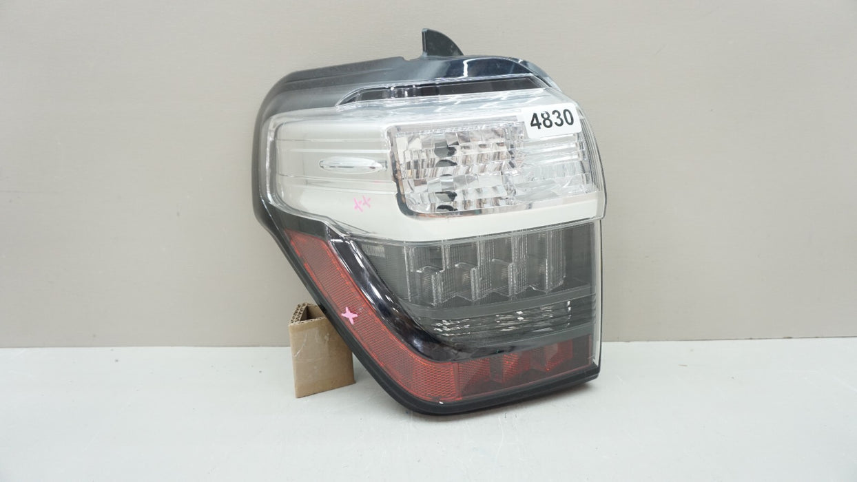 2014-2020 TOYOTA 4RUNNER FRONT LEFT DRIVERS SIDE TAIL LIGHT OEM