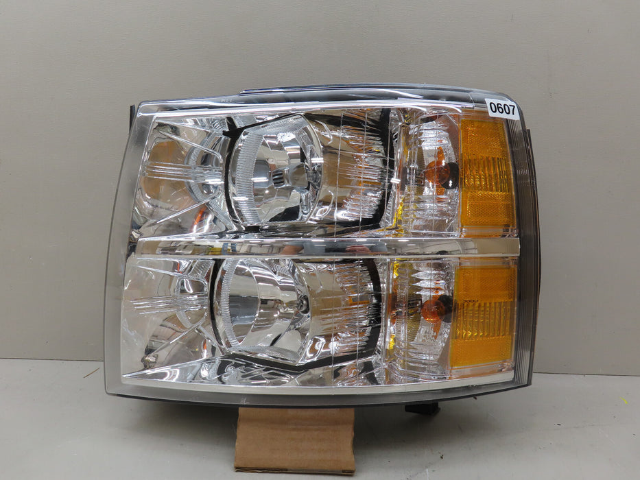 2007-2013 CHEVROLET SILVERADO 1500 FRONT LEFT DRIVER HEADLIGHT HALOGEN OEM