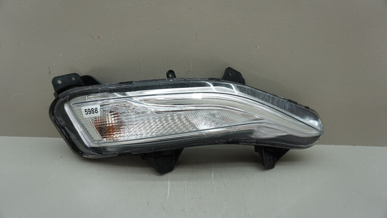 2019-2022 CHEVROLET MALIBU FRONT RIGHT PASSENGER SIDE FOG LIGHT OEM 84843549
