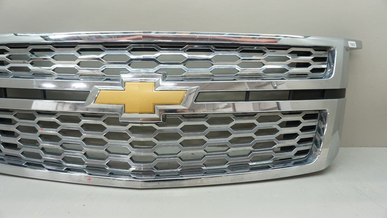 2015-2020 CHEVROLET TAHOE FRONT UPPER RADIATOR GRILLE GRILL OEM 2344094