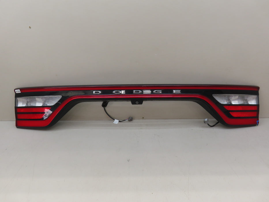 2014-2022 DODGE DURANGO REAR CENTER TAIL LIGHT W/CAMERA OEM 68155950AF