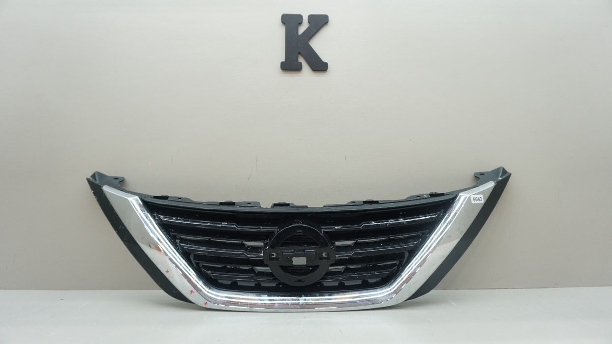 2016-2018 NISSAN ALTIMA FRONT CENTER RADIATOR GRILLE OEM
