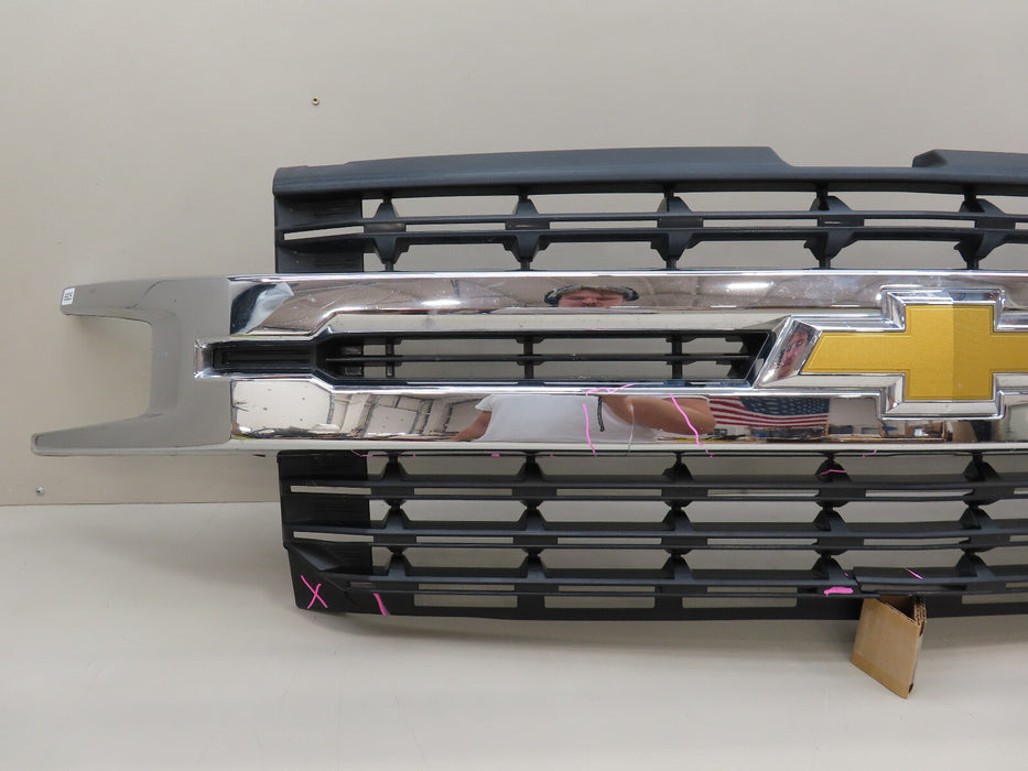 2019-2022 CHEVROLET SILVERADO 1500 FRONT RADIATOR GRILLE GRILL OEM