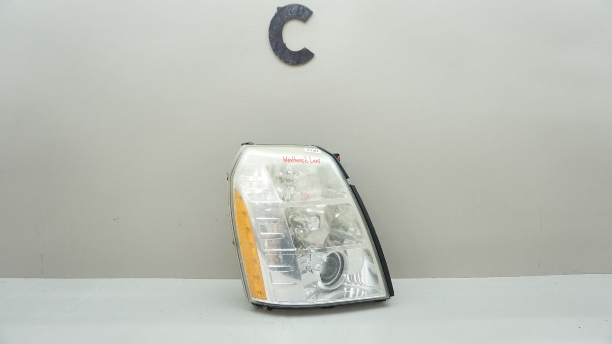 2009-2014 CADILLAC ESCALADE FRONT RIGHT SIDE HALOGEN HEADLIGHT LAMP OEM
