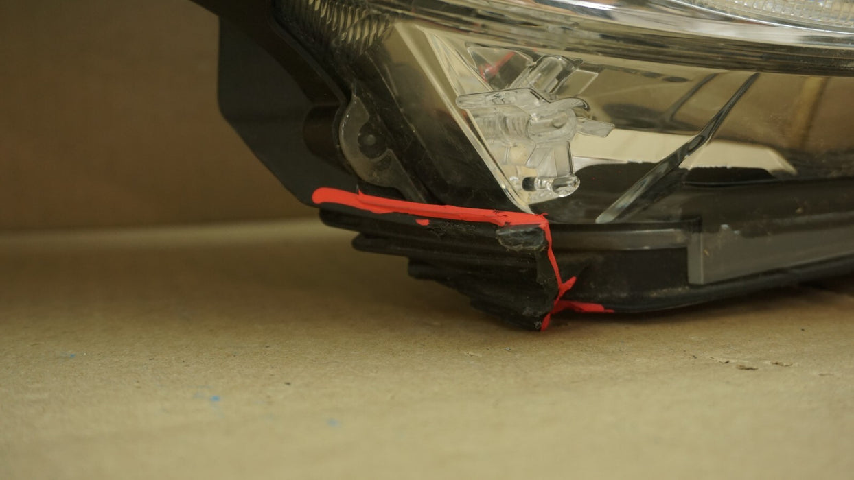 2019-2021 HONDA HRV HR-V FRONT RIGHT PASSENGER SIDE HEADLIGHT HALOGEN OEM