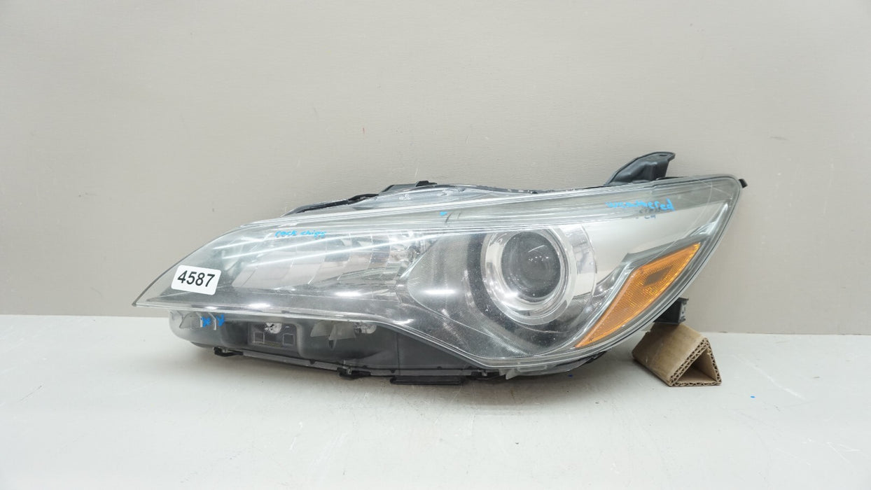 2015-2017 TOYOTA CAMRY FRONT LH LEFT DRIVER SIDE HEADLIGHT OEM