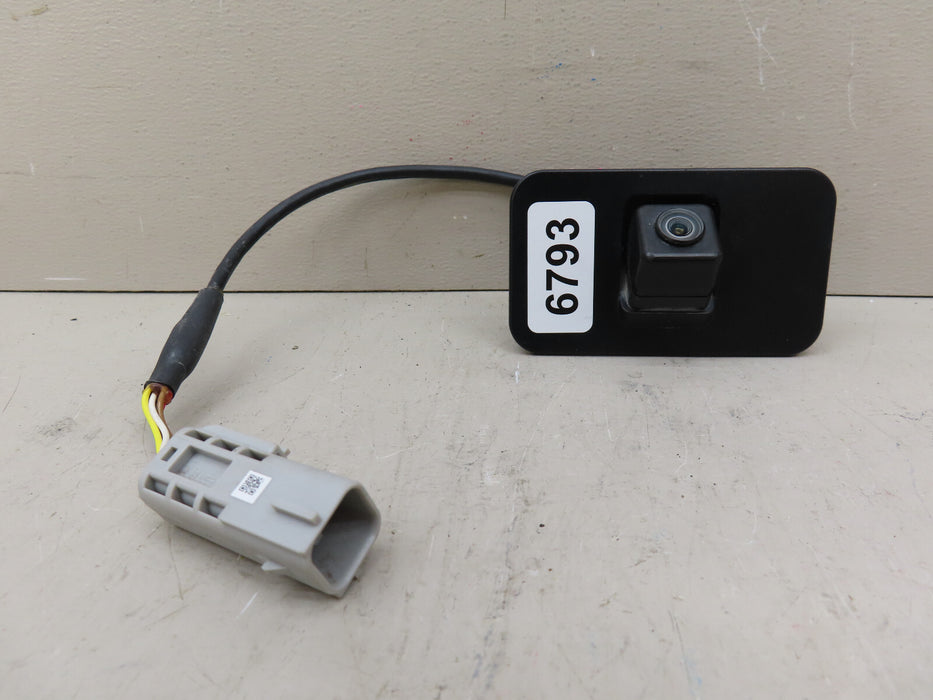 2015-2020 CHEVROLET TAHOE SUBURBAN ESCALADE REAR VIEW ASSIST CAMERA OEM 23378804