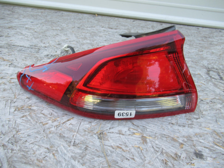 2017-2020 HYUNDAI IONIQ REAR LEFT DRIVER SIDE TAIL LIGHT HALOGEN LAMP 18 19 OEM