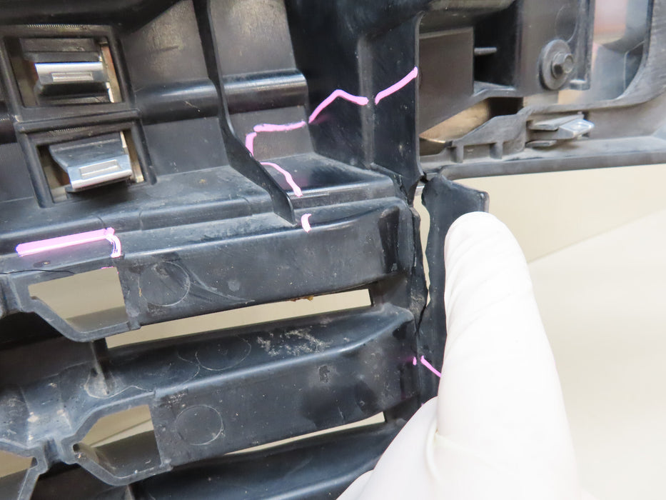 2019-2022 CHEVROLET SILVERADO 1500 FRONT RADIATOR GRILLE GRILL OEM