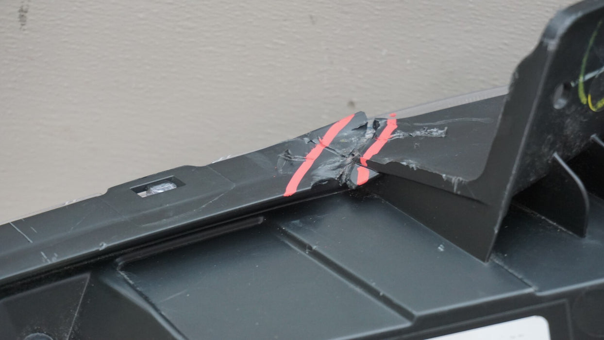 2019-2021 CHEVROLET MALIBU RIGHT PASSENGER TURN SIGNAL FOG LIGHT OEM 84843550