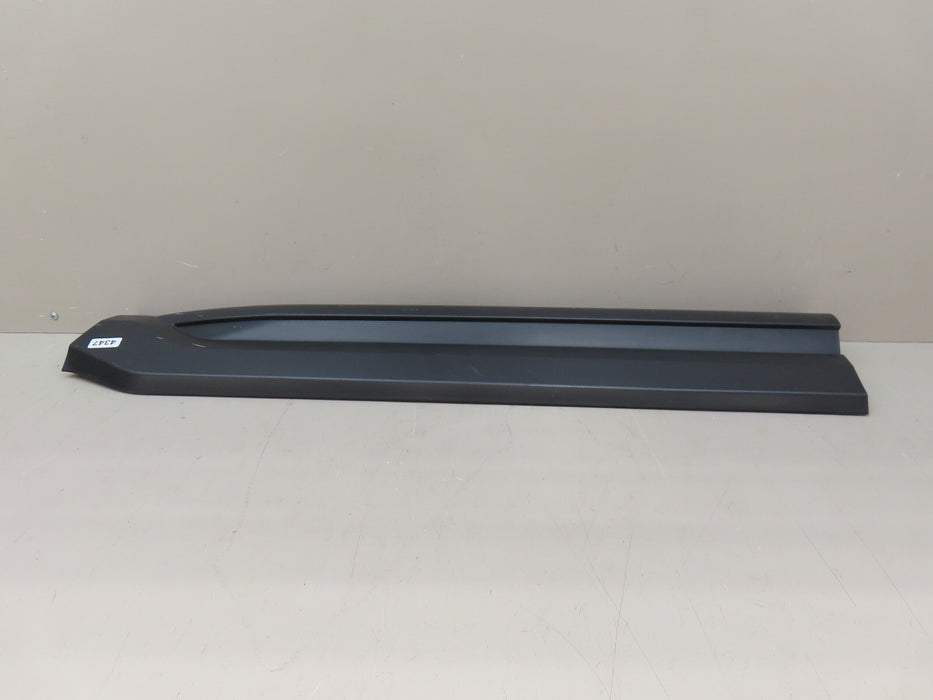 2019-2021 SUBARU ASCENT FRONT RIGHT PASSENGER SIDE LOWER DOOR TRIM MOLDING OEM