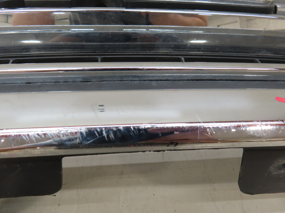 2015-2020 GMC YUKON FRONT UPPER GRILLE GRILL OEM