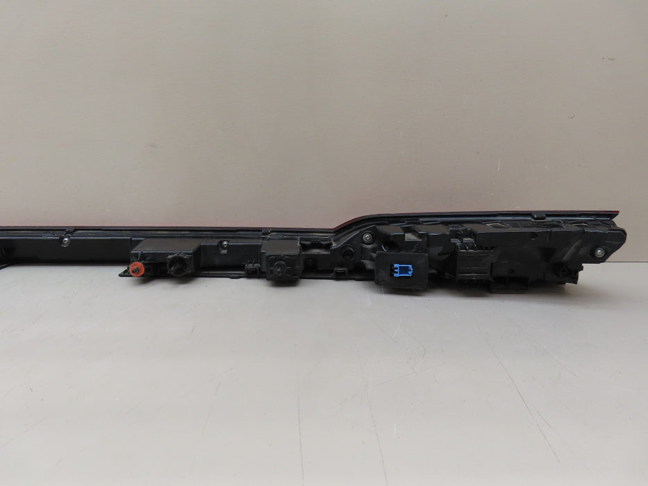 2019-2021 AUDI E-TRON REAR CENTER TRUNK TAIL LIGHT OEM