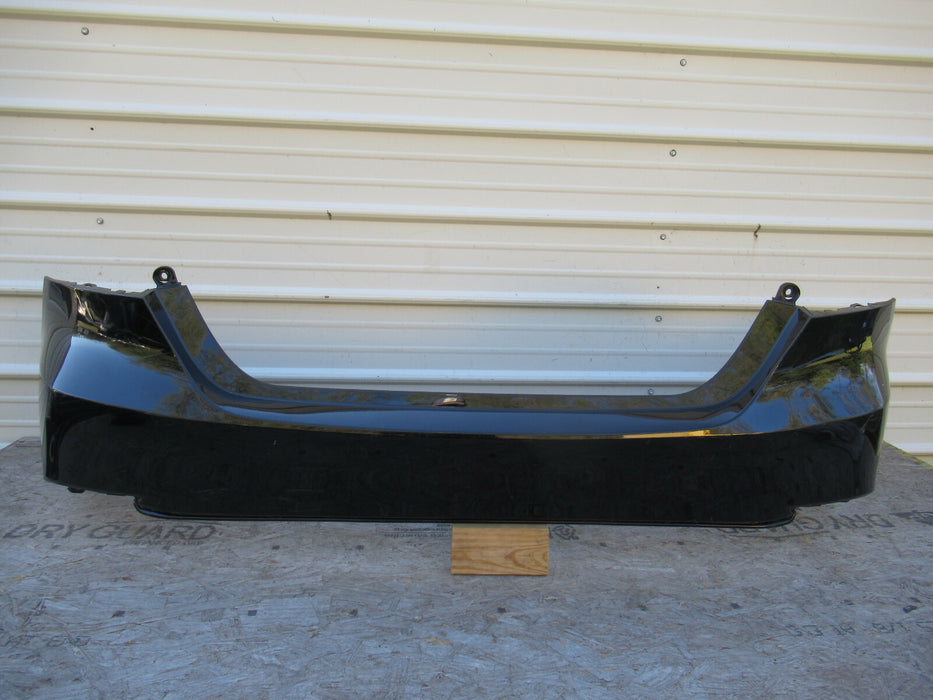 2018-2019 TOYOTA CAMRY L/LE/XLE/HYBRID REAR BUMPER COVER OEM