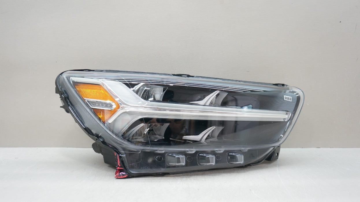 2019-2022 VOLVO XC40 FRONT RIGHT PASSENGER SIDE LED HEADLIGHT OEM 31655998