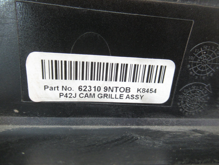 2016 - 2020 INFINITI QX60 FRONT CENTER RADIATOR GRILL GRILLE W/ CAMERA OEM