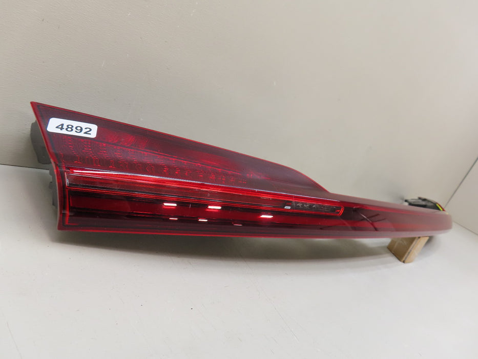 2019-2021 AUDI E-TRON REAR CENTER TRUNK TAIL LIGHT OEM