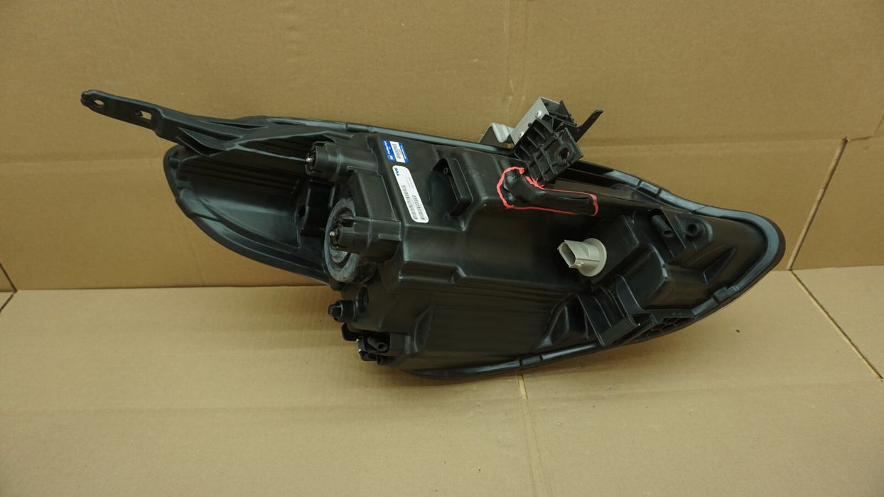 2015-2019 NISSAN VERSA  FRONT LEFT DRIVER SIDE HEADLIGHT HALOGEN AFTERMARKET