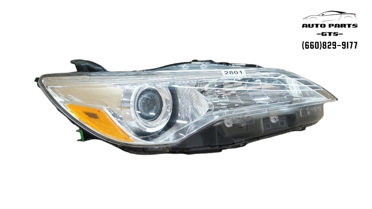 2015-2017 TOYOTA CAMRY FRONT RH RIGHT PASSENGER SIDE HEADLIGHT OEM