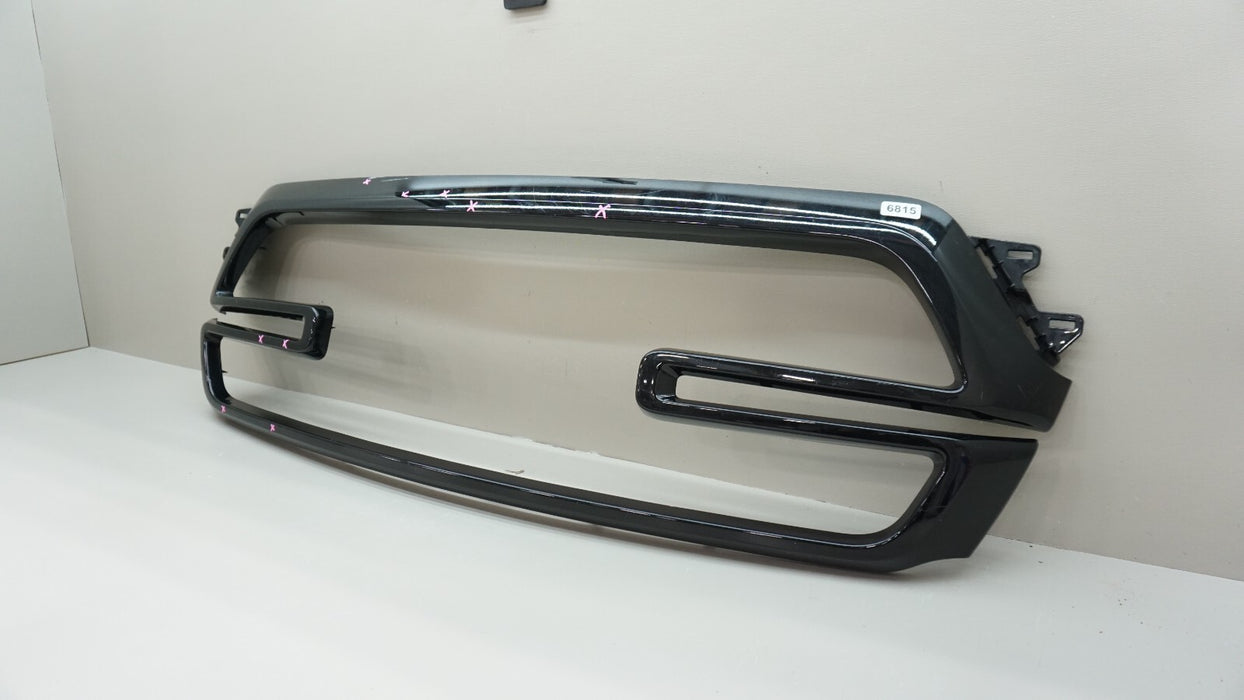 2019-2022 DODGE RAM 1500 FRONT MAIN GRILLE FRAME 6LF87TRMAF OEM 19 20 21 22