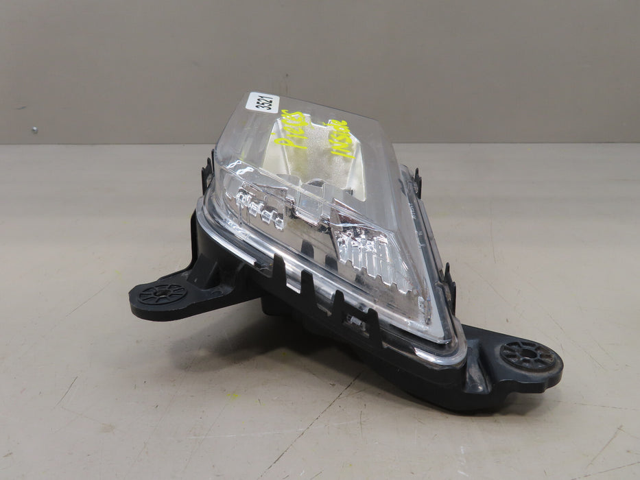2019-2022 CHEVROLET SLIVERADO 1500 RIGHT PASSENGER FOG LIGHT OEM