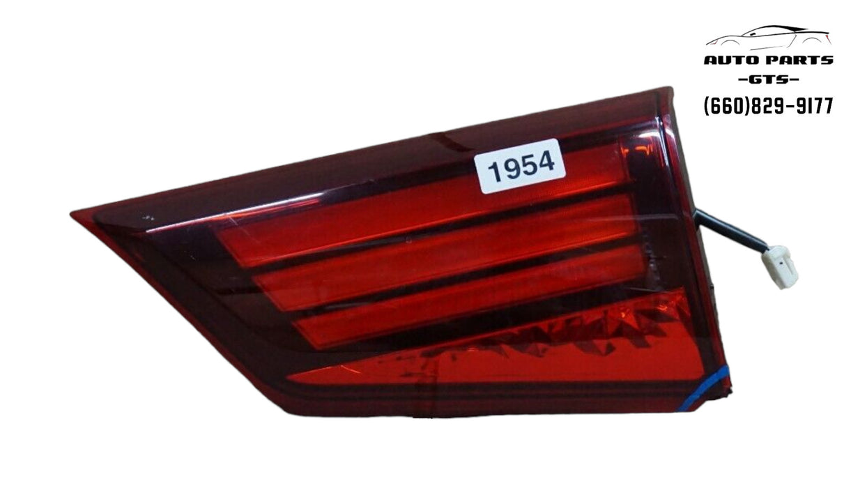 2016-2020 MITSUBISHI OUTLANDER REAR RIGHT PASSENGER INNER TAIL LIGHT LED OEM