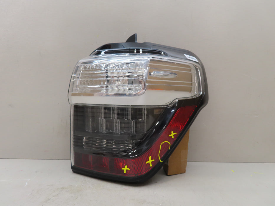 2014-2023 TOYOTA 4RUNNER REAR RIGHT PASSENGER TAIL LIGHT OEM