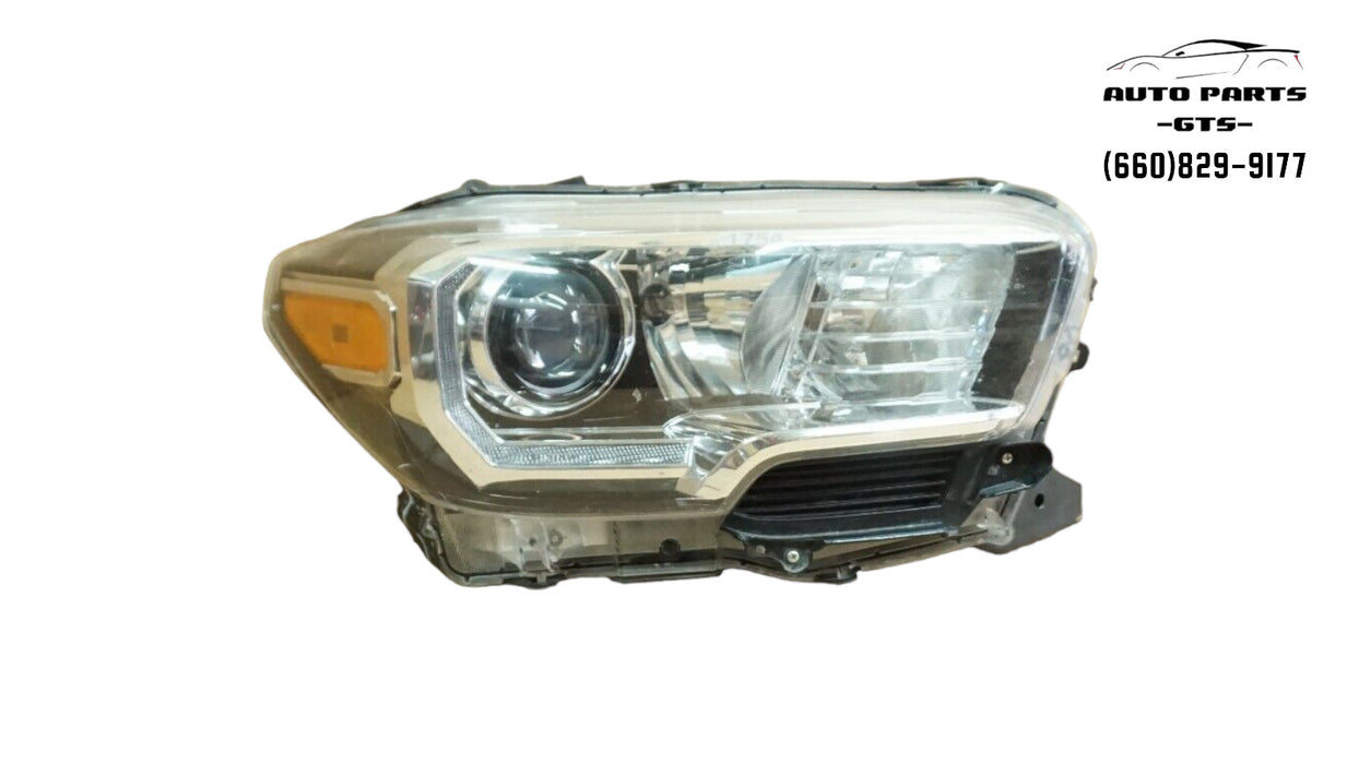 2016-2019 TOYOTA TACOMA FRONT RIGHT PASSENGER SIDE HEADLIGHT LAMP LIGHT OEM