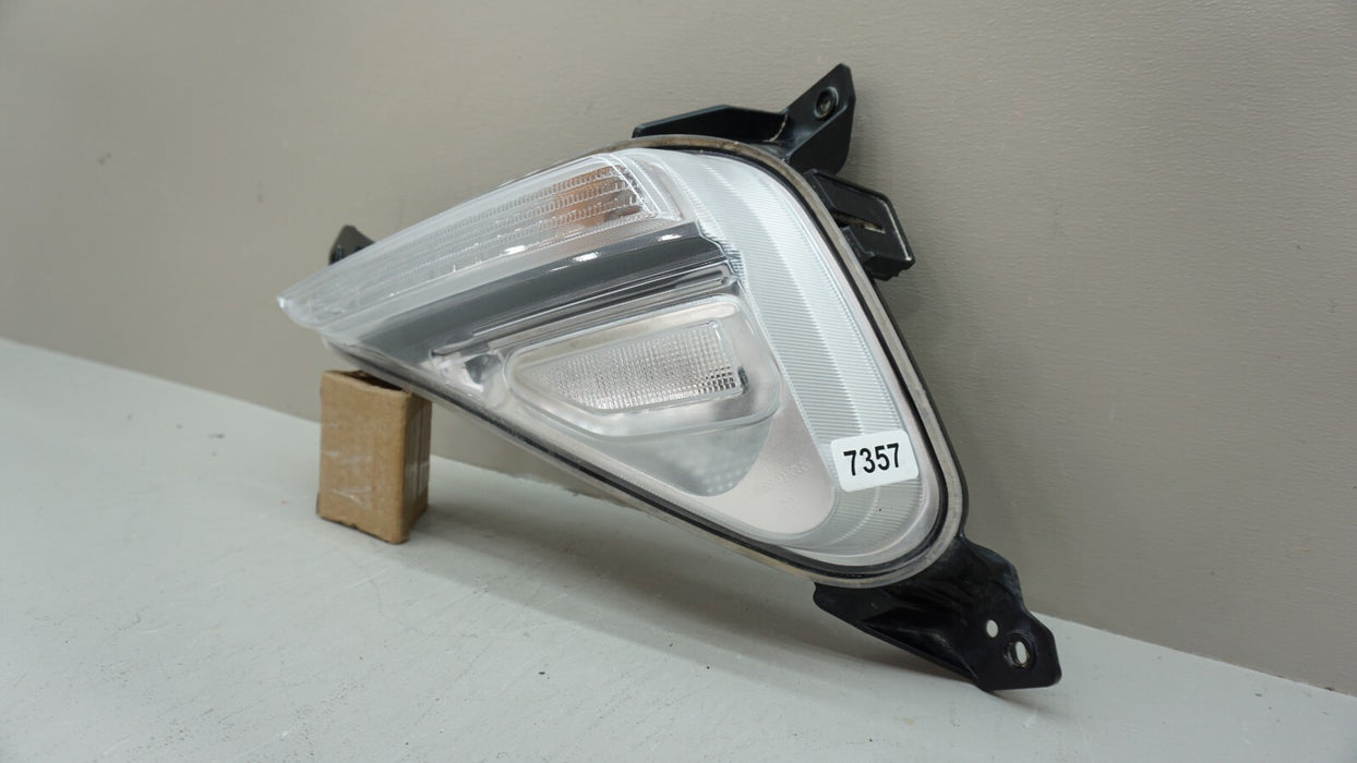 2019-2021 KIA FORTE REAR RIGHT PASSENGER SIDE TURN SIGNAL LIGHT OEM