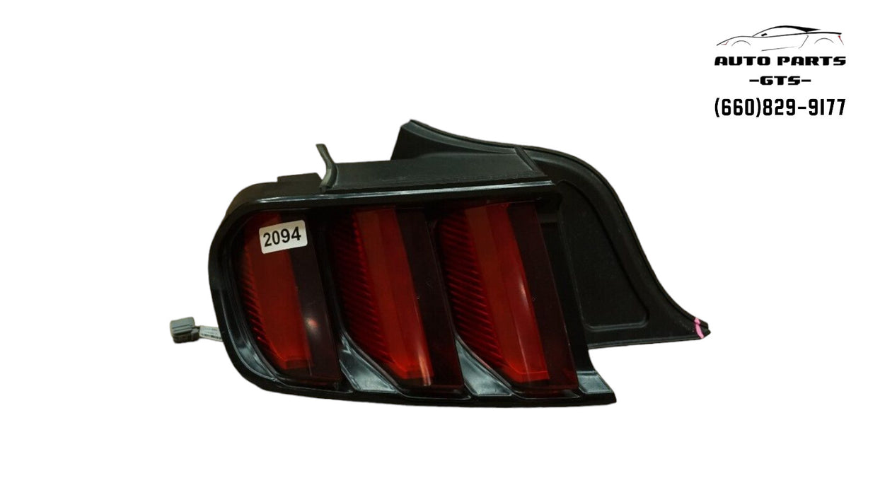 2015-2017 FORD MUSTANG LEFT DRIVER SIDE TAIL LIGHT LED OEM 15 16 17