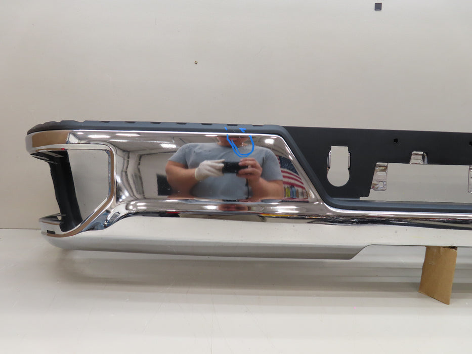 2019-2023 CHEVROLET SILVERADO/GMC SIERRA 1500 REAR METAL BUMPER OEM