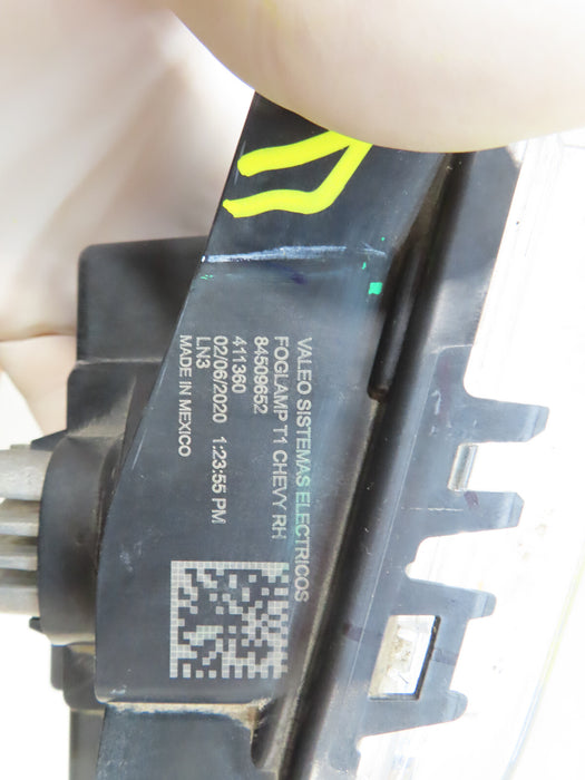 2019-2022 CHEVROLET SLIVERADO 1500 RIGHT PASSENGER FOG LIGHT OEM